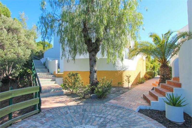 Amazing 3 Bedroom Townhouse In Nerja Exterior photo